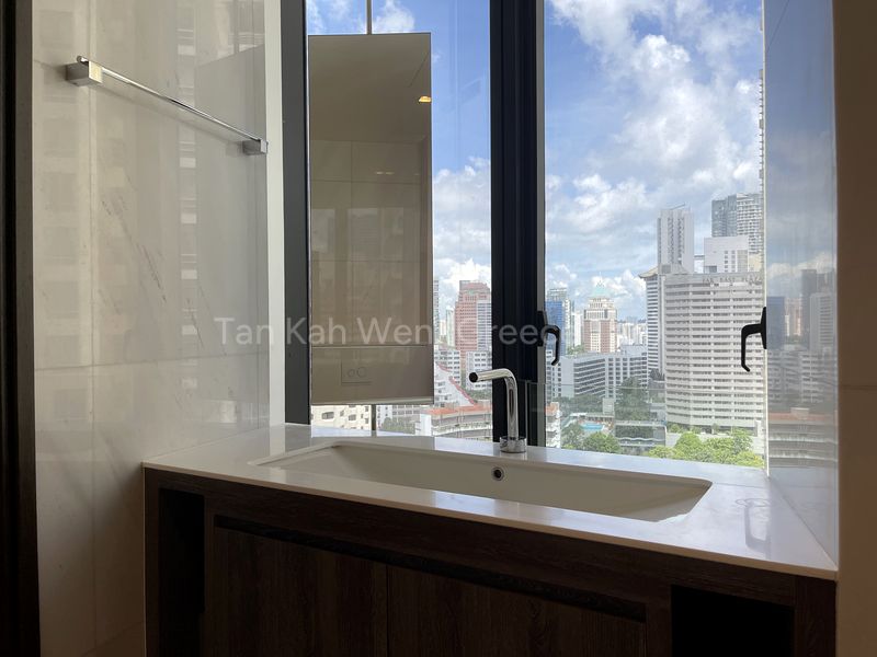 1 Bed Condo for Sale in  The Scotts Tower - Image 6